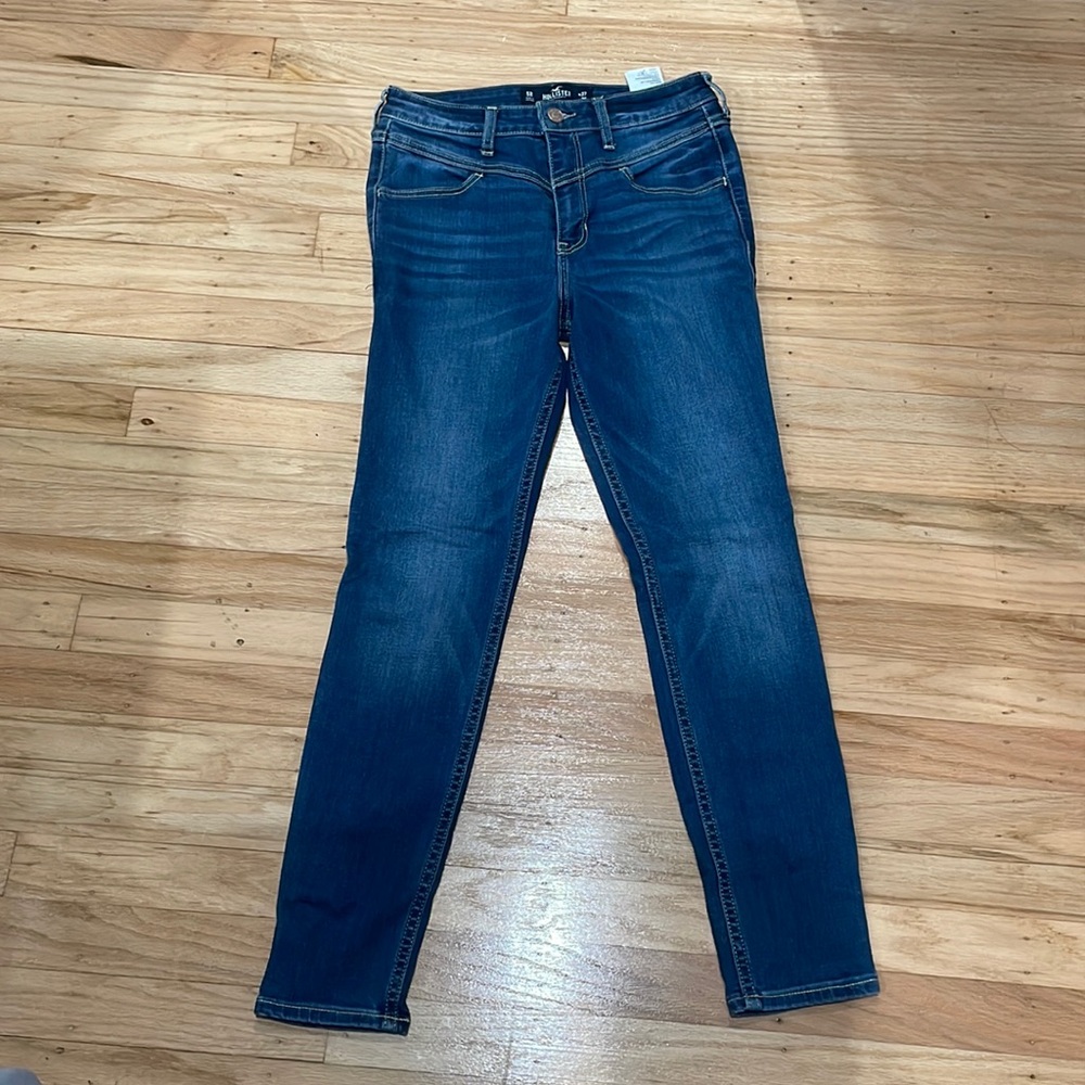 Hollister High-Rise Crop Super Skinny Jeans